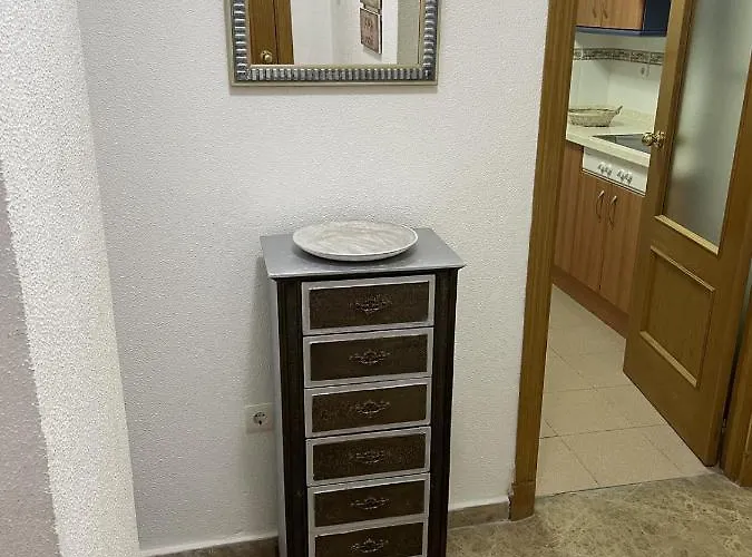 Apartamento Al Lado De La Playa Y Con Garaje *