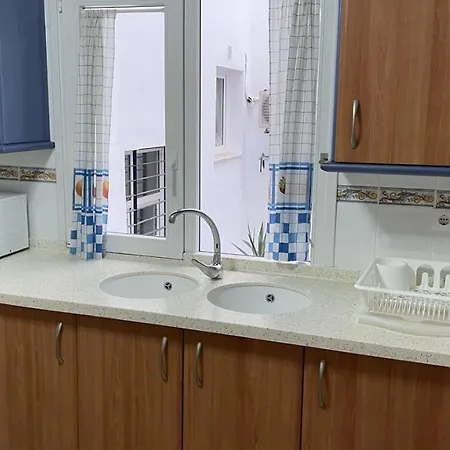 Apartamento Al Lado De La Playa Y Con Garaje Appartement Cádiz