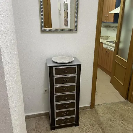 Apartamento Al Lado De La Playa Y Con Garaje *