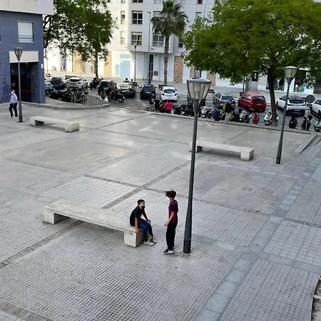 Apartamento Al Lado De La Playa Y Con Garaje Apartment Cádiz