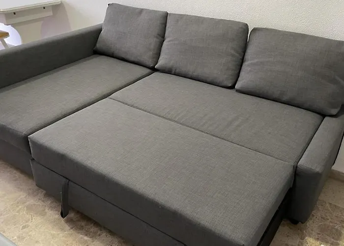 Apartamento Al Lado De La Playa Y Con Garaje *