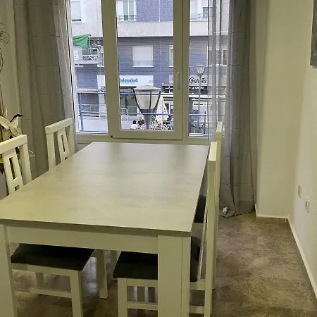Apartamento Al Lado De La Playa Y Con Garaje * Cadiz
