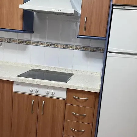 Apartamento Al Lado De La Playa Y Con Garaje Daire *