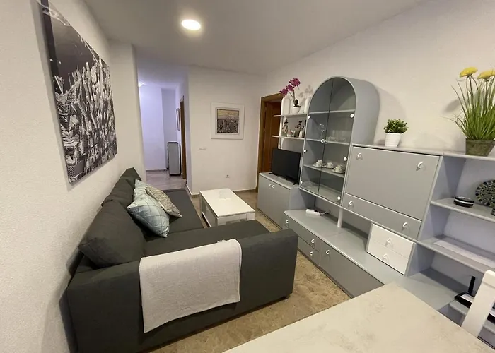 Daire Apartamento Al Lado De La Playa Y Con Garaje